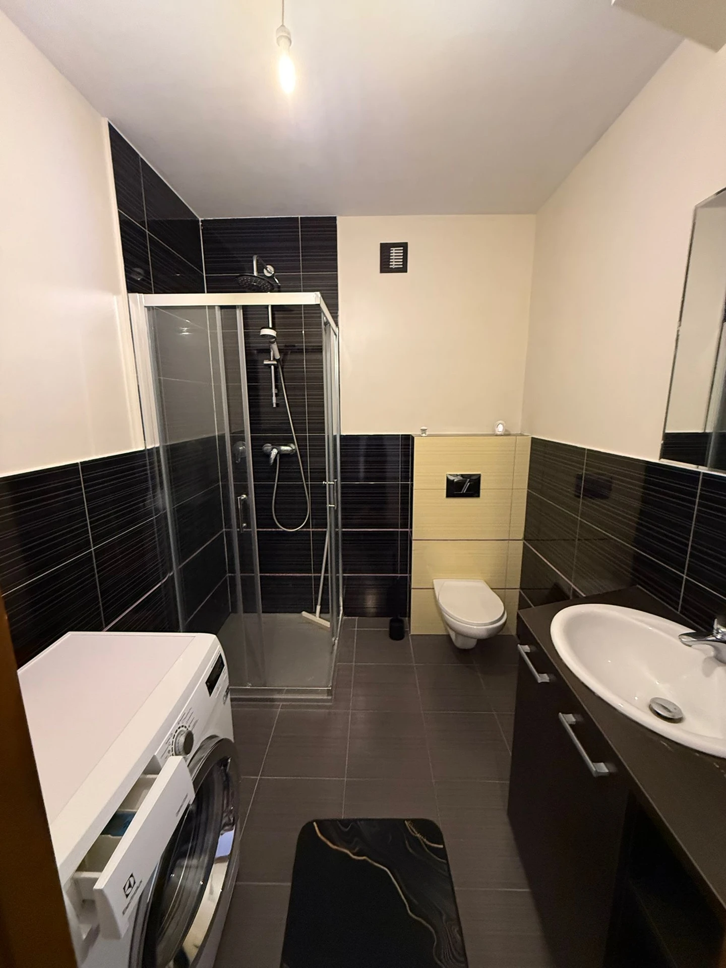 Private room with private bathroom in family home – Białołęka — zdjęcie 2